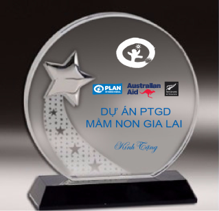 Kỷ Niệm Chương Pha Lê SanHi-PL061