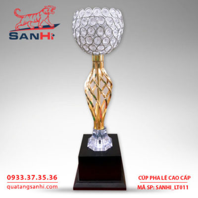 Cúp pha lê cao cấp chén thân vàng SanHi-LT011